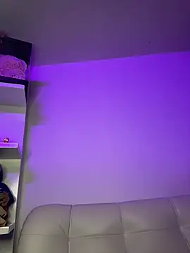 HoneyWeebsss's cam snapshot