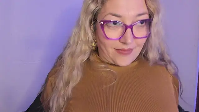 Naty_Mature_ live sex cam