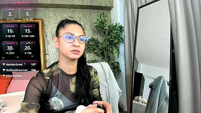 MelodyCruze live sex cam