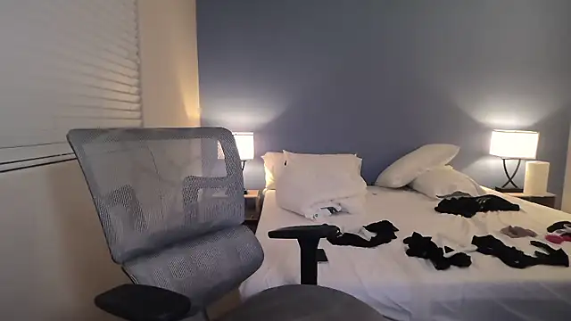 ha888we's cam snapshot