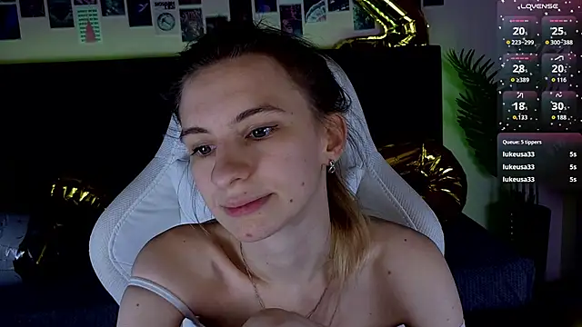 kaleriyaa_'s cam snapshot