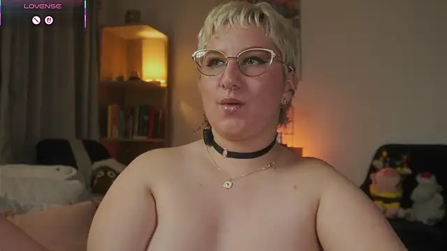 Ximenna_Cruz's cam snapshot