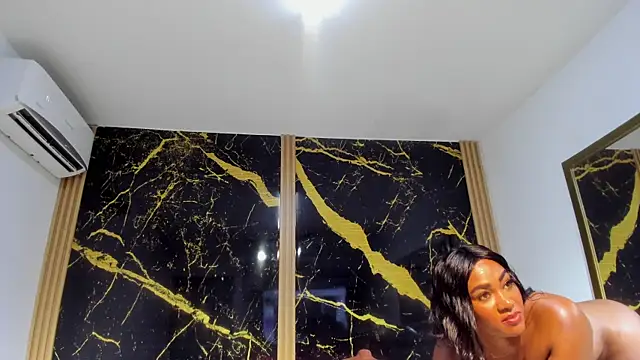 AdrianaVegga live sex cam