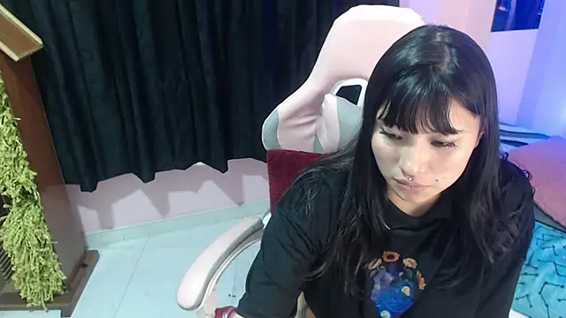 Zulema_R1's cam snapshot