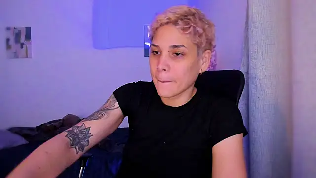 Charlee_pink's cam snapshot