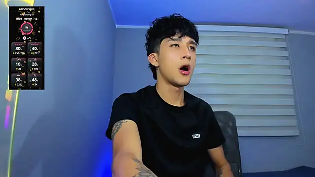 tom_Howard live sex cam