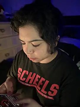 kimmiakiss22's cam snapshot