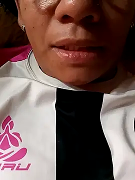 morochaen4's cam snapshot