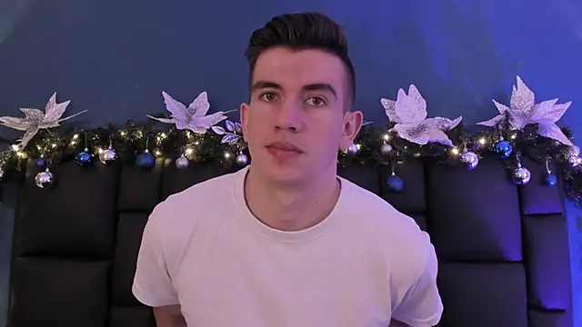 MikaelSlow live sex cam