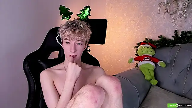 TrevorBenson live sex cam