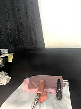 chiquimaturesexy live sex cam