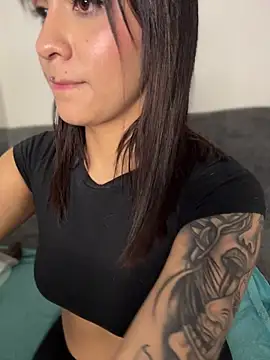 Isabella-Teen's cam snapshot