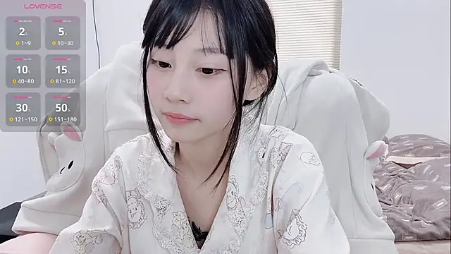 lris-Beauty live sex cam