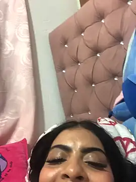 Rachellcooperrr's cam snapshot