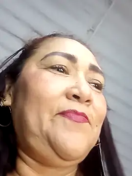 linda_luna29's cam snapshot