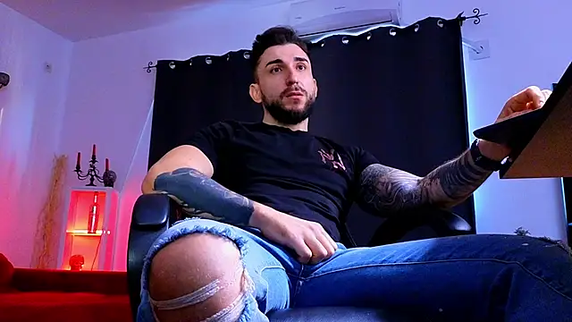 MightyAaron66's cam snapshot