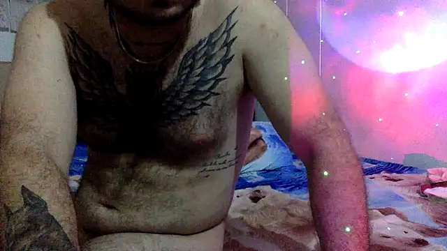 maximo_torreychelli's cam snapshot