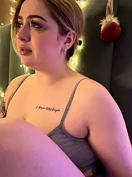 KellyMoors's cam snapshot