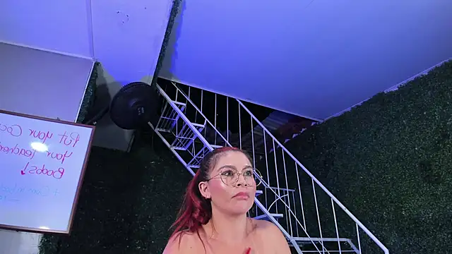 CoraimaSahin's cam snapshot