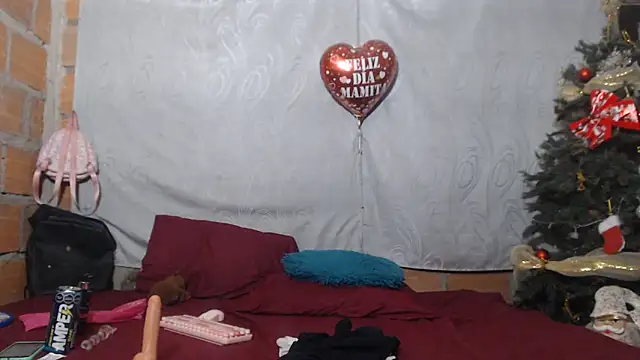 CataleyaRosee's cam snapshot