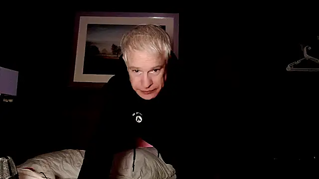 Snarfle82 live sex cam