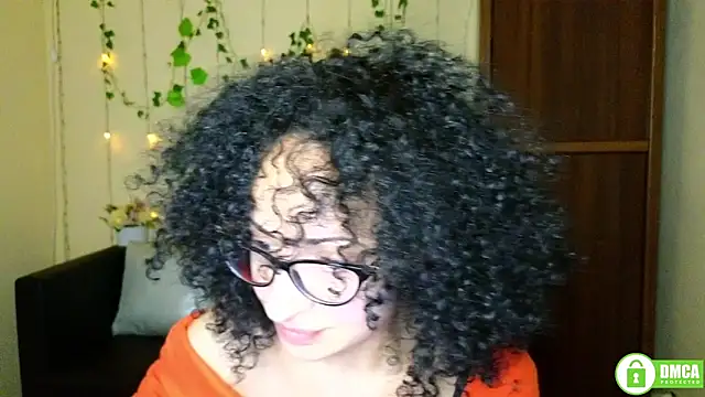 Arianasweety23's cam snapshot