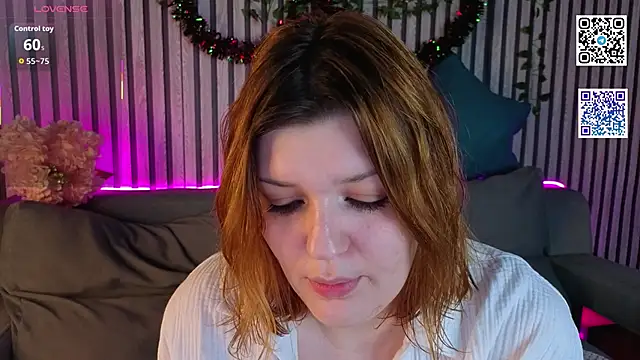 Michele_Greenn's cam snapshot