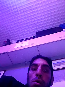 hotguy71000's cam snapshot