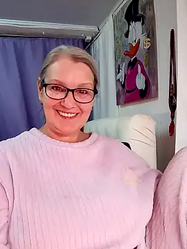 irinamaux live sex cam