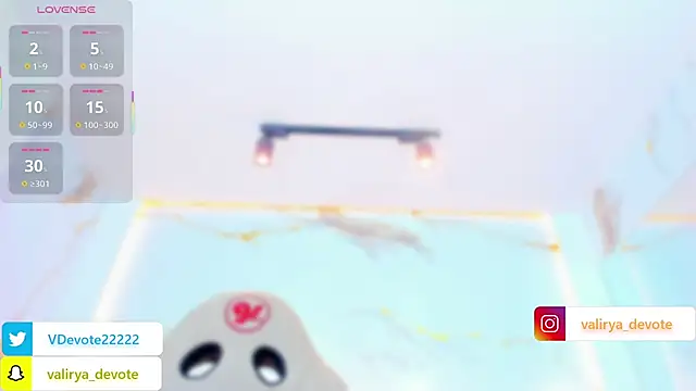 valirya_devote live sex cam