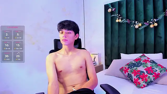 Aron_valverde live sex cam