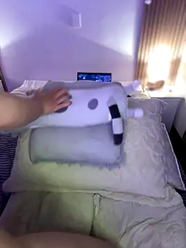 Mae_Henao9 live sex cam