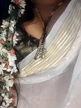 Divyahoty's cam snapshot