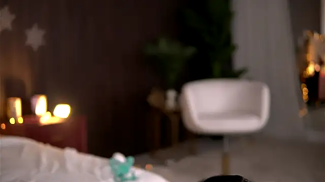 ChloeDevine live sex cam