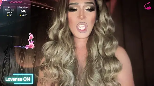 Lo_la_69 live sex cam