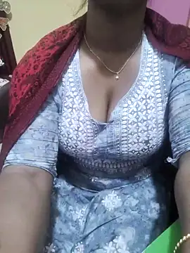 hiya369's cam snapshot