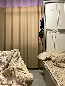 Yiyi-521's cam snapshot