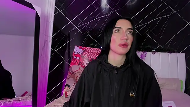 Candy_leilaa3's cam snapshot