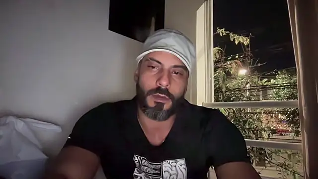 romeolovedark's cam snapshot