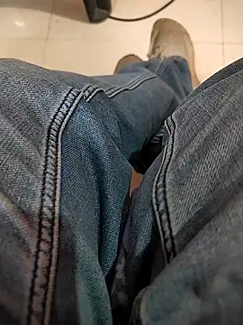 COUPLLE_VILLAGE live sex cam