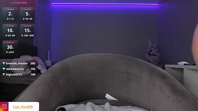 juicy-pussy's cam snapshot