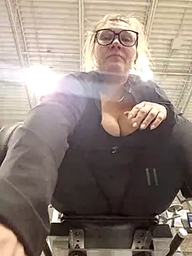 wildyoungNhorny's cam snapshot