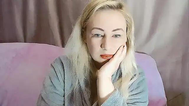 Olesya's cam snapshot