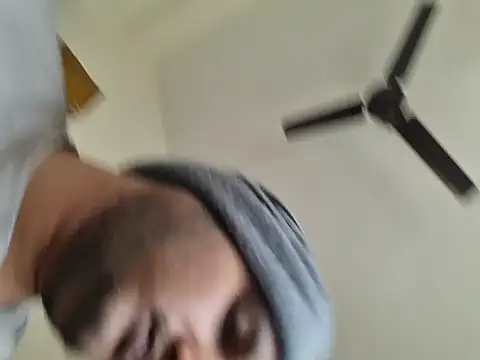 young-hairy-jon's cam snapshot