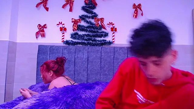 hottie_couplee's cam snapshot