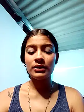 Mei_and_Gaby's cam snapshot