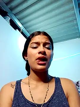 Mei_and_Gaby's cam snapshot