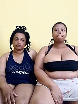 Prettyboobiesx's cam snapshot