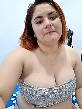 girl_redhead_bigtits's cam snapshot