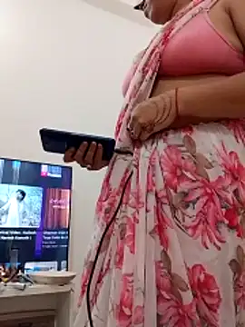 hornybitch690 live sex cam